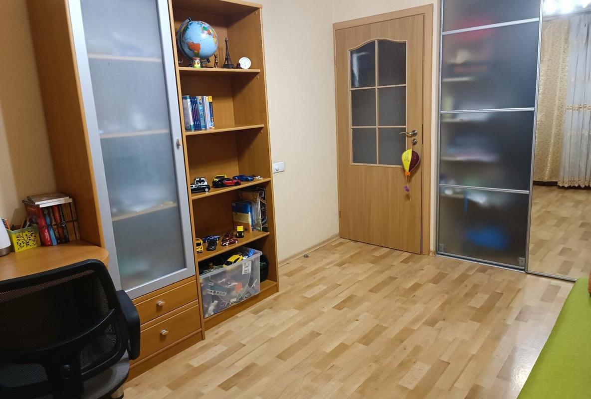 Sale 3 bedroom-(s) apartment 67 sq. m., Balakirieva Street 20