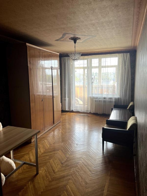 Sale 3 bedroom-(s) apartment 63 sq. m., Yuvileinyi avenue 42