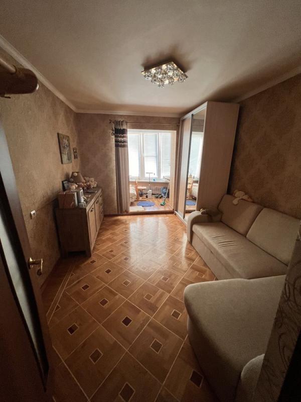 Sale 3 bedroom-(s) apartment 64 sq. m., Traktorobudivnykiv Avenue 85