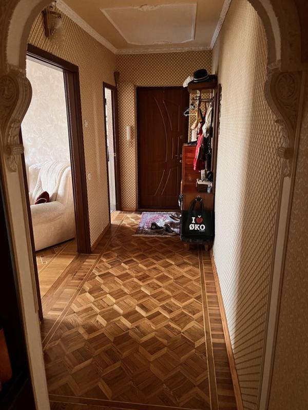 Sale 3 bedroom-(s) apartment 64 sq. m., Traktorobudivnykiv Avenue 85