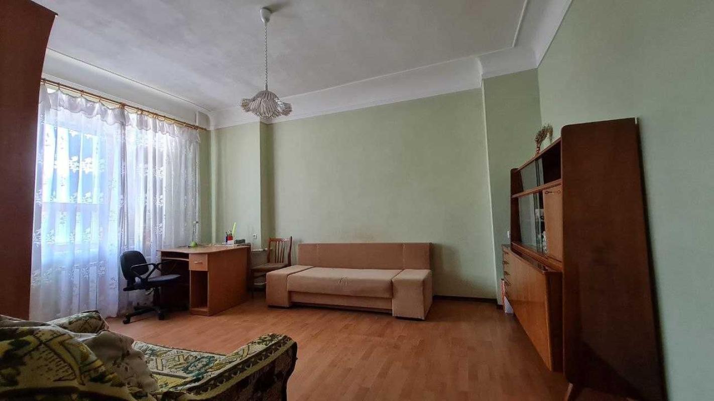 Продаж 2 кімнатної квартири 50 кв. м, Героїв Харкова просп. 31