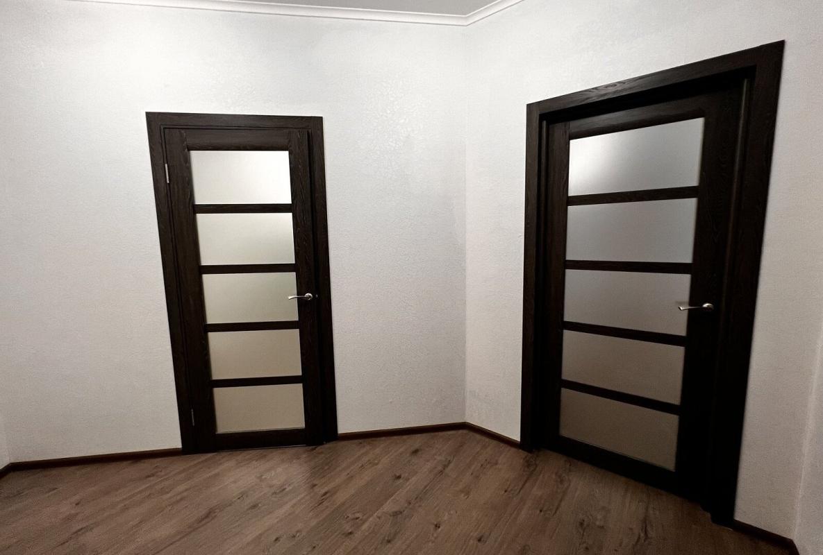 Sale 1 bedroom-(s) apartment 43 sq. m., Teplovozna Street (Kanalna Street) 8