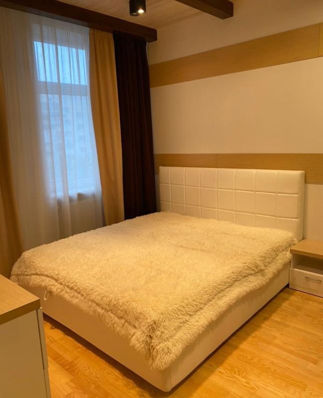 Long term rent 1 bedroom-(s) apartment Lesi Ukrainky Boulevard 7б