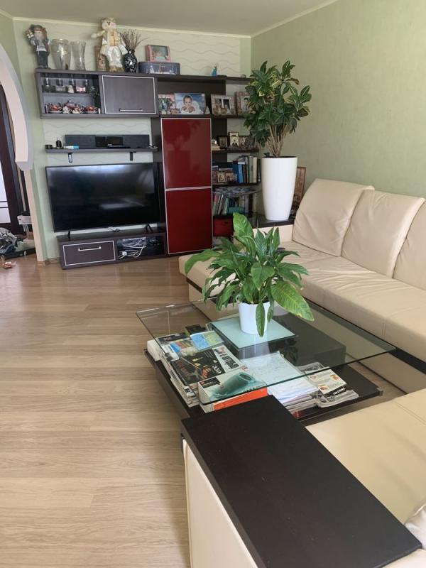 Sale 3 bedroom-(s) apartment 70 sq. m., Zhasminovyi Boulevard (Petra Slynka Street) 4а