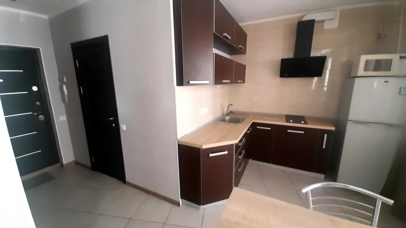 Sale 1 bedroom-(s) apartment 35 sq. m., Drahomanova Street 4