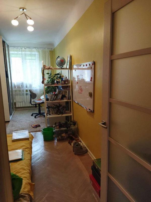 Sale 3 bedroom-(s) apartment 56 sq. m., Serhiia Yesenina Street 10