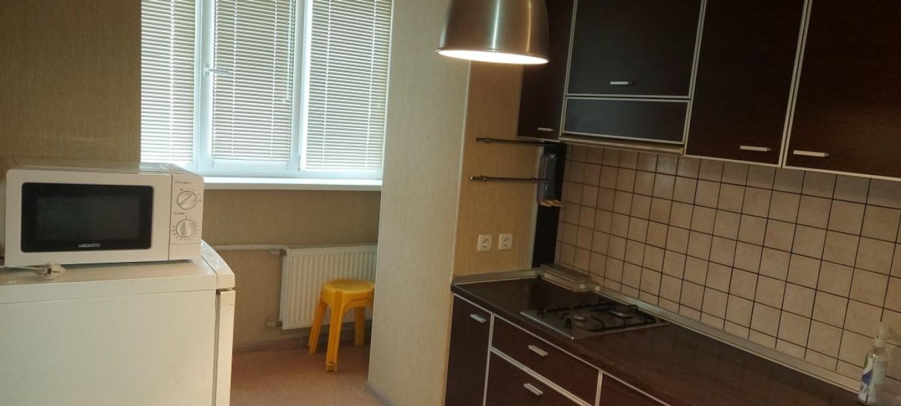 Sale 1 bedroom-(s) apartment 40 sq. m., 23 Serpnya Street 51