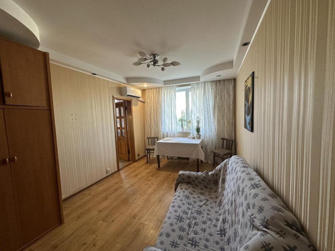 Sale 3 bedroom-(s) apartment 64 sq. m., Tankopiya Street 7/2