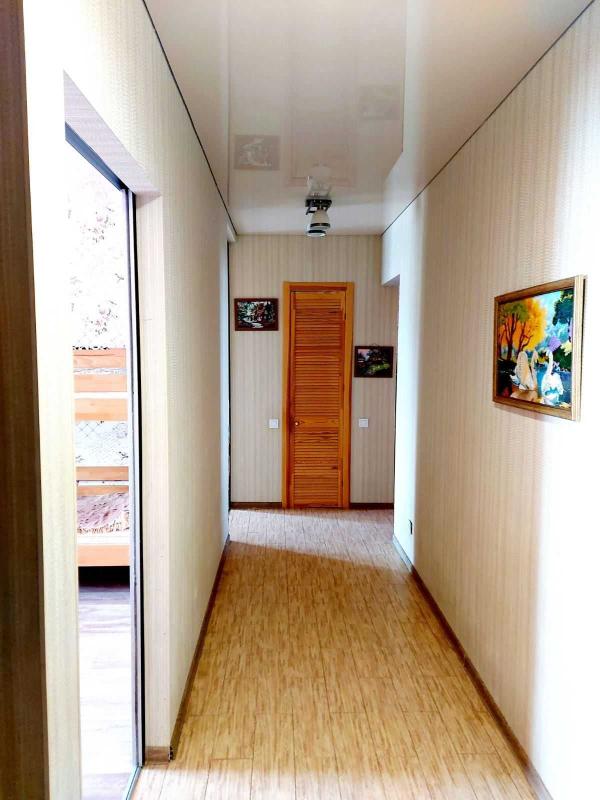 Long term rent 3 bedroom-(s) apartment Illinska Street