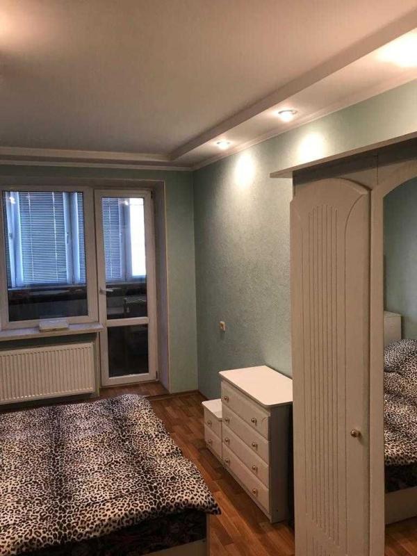 Sale 3 bedroom-(s) apartment 86 sq. m., Molochna Street (Kirova Street) 11
