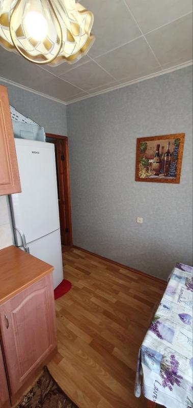 Long term rent 3 bedroom-(s) apartment Akademika Pavlova Street 311