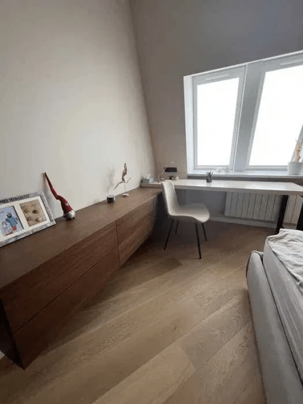 Sale 4 bedroom-(s) apartment 160 sq. m., Novhorodska Street 46