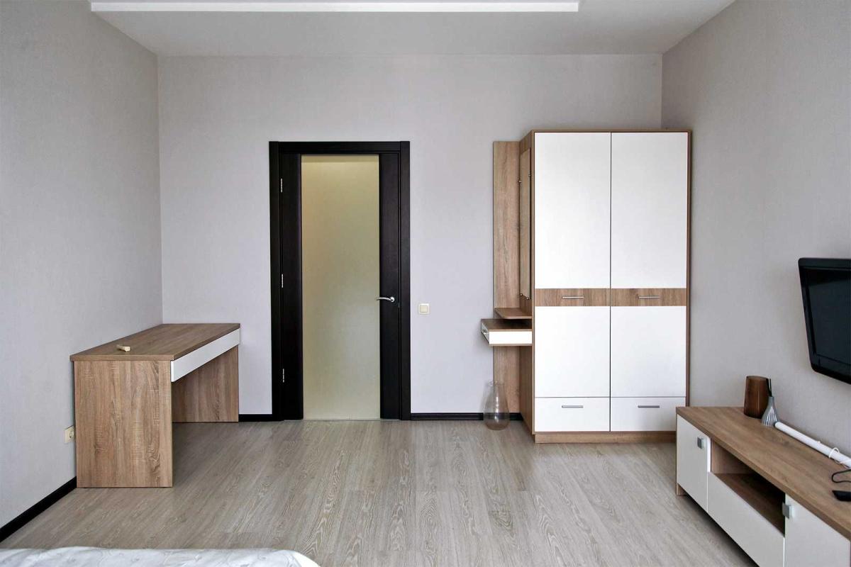 Sale 1 bedroom-(s) apartment 43 sq. m., Novorosiiskyi Lane 7