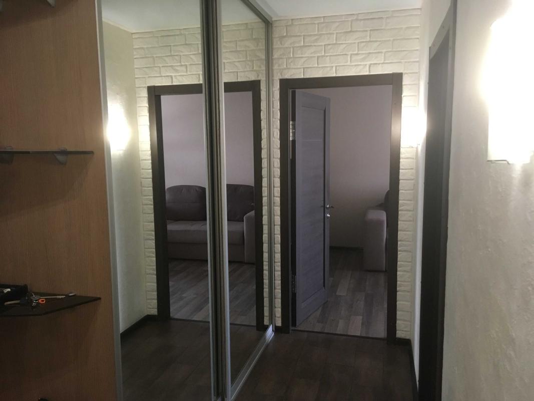 Sale 2 bedroom-(s) apartment 65 sq. m., Traktorobudivnykiv Avenue 77