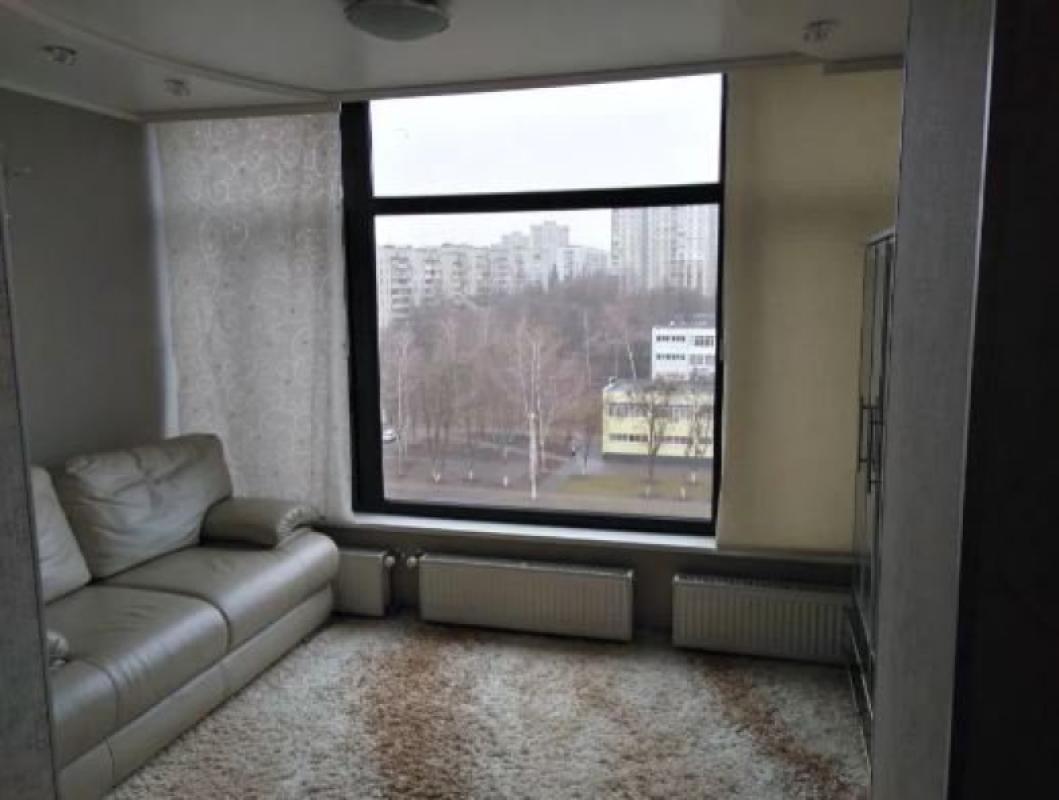 Long term rent 2 bedroom-(s) apartment Akademika Pavlova Street 160д