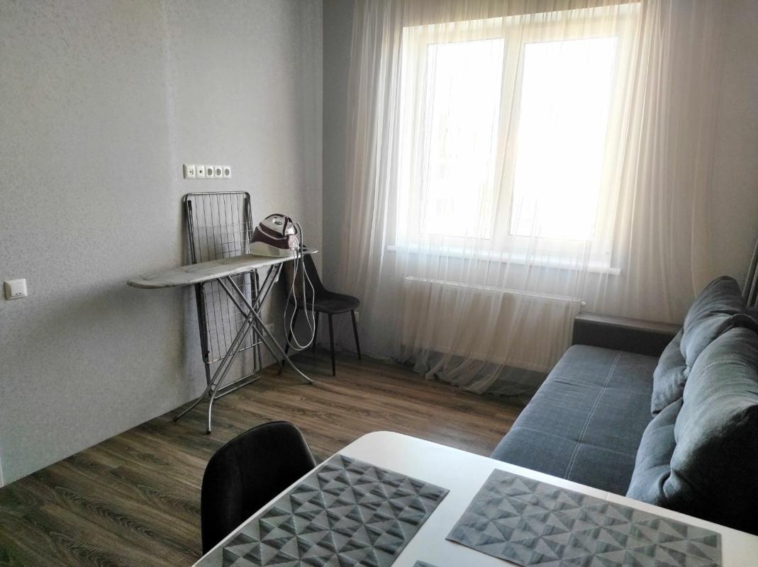 Sale 1 bedroom-(s) apartment 36 sq. m., Lva Landau Avenue (50-richchya SRSR Avenue) 52