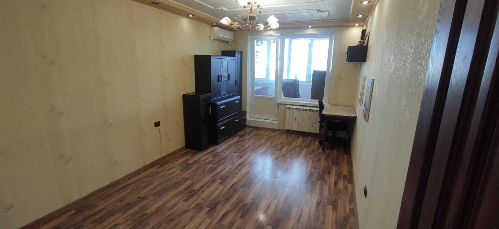 Продажа 3 комнатной квартиры 65 кв. м, Академика Барабашова ул. 38а