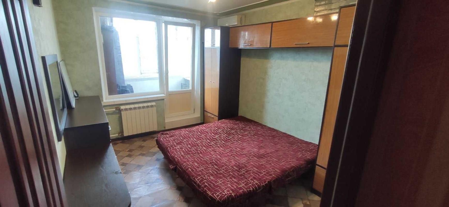 Продаж 3 кімнатної квартири 65 кв. м, Академіка Барабашова вул. 38а