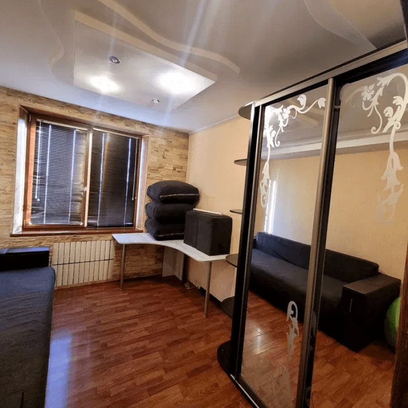 Sale 2 bedroom-(s) apartment 45 sq. m., Svitla Street 19