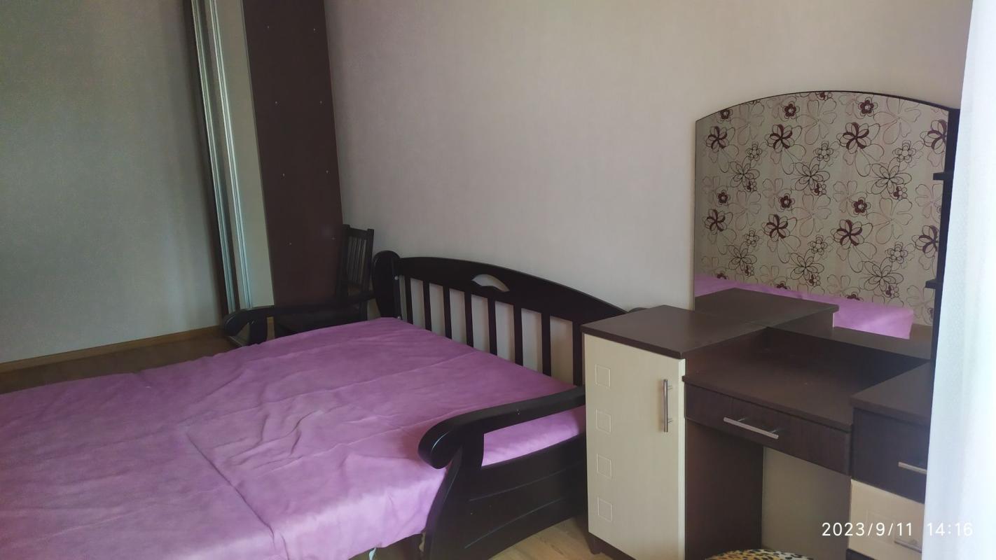Продаж 1 кімнатної квартири 33 кв. м, Гвардійців-Широнінців вул. 88