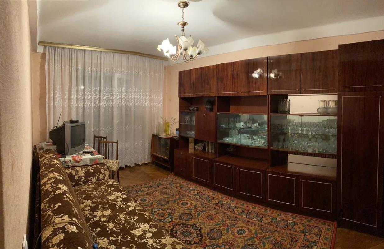 Sale 3 bedroom-(s) apartment 55 sq. m., Ivana Mykolaichuka Street (Serafymovycha Street) 3/1