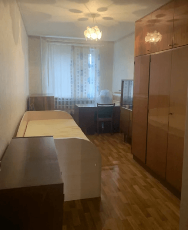 Продаж 2 кімнатної квартири 46 кв. м, Світла вул. 23б