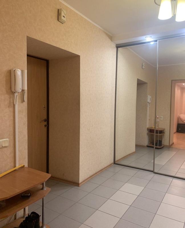 Продаж 2 кімнатної квартири 70 кв. м, Академіка Павлова вул. 144