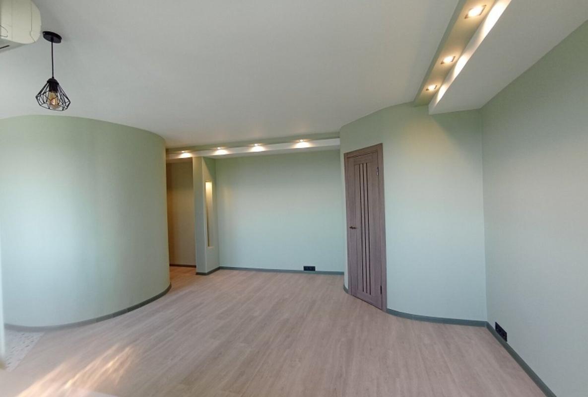 Sale 1 bedroom-(s) apartment 33 sq. m., Poltavsky Shlyakh Street 188