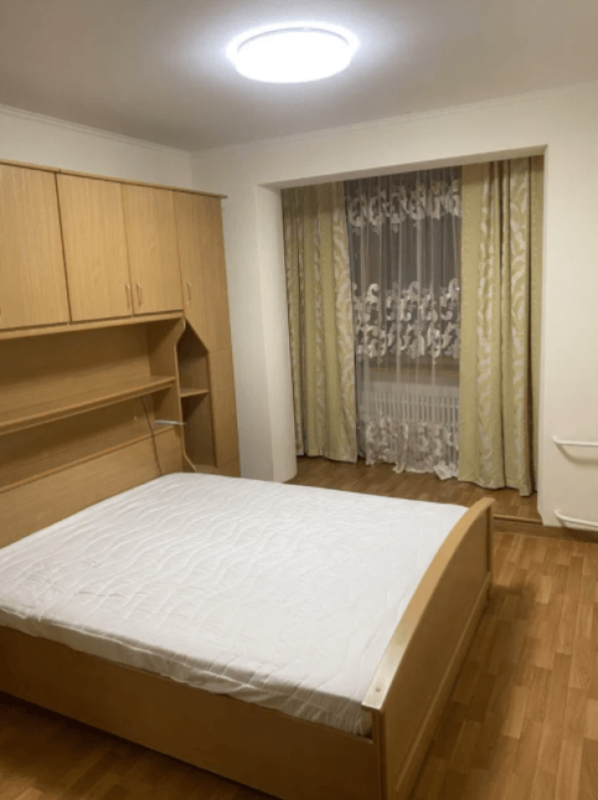 Продажа 3 комнатной квартиры 63 кв. м, Академика Павлова ул. 134/16