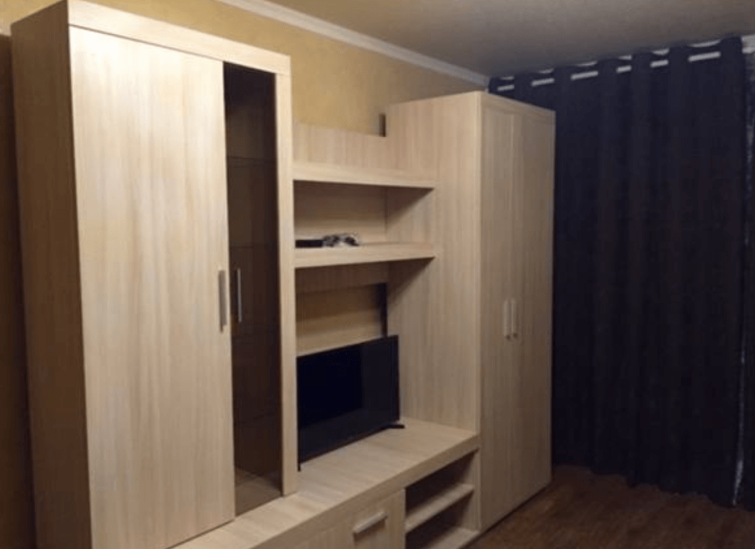 Long term rent 2 bedroom-(s) apartment Valentynivska street 45