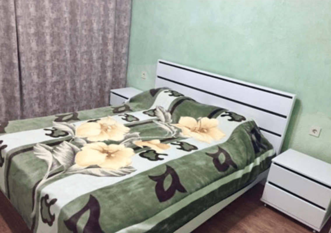 Long term rent 2 bedroom-(s) apartment Valentynivska street 45