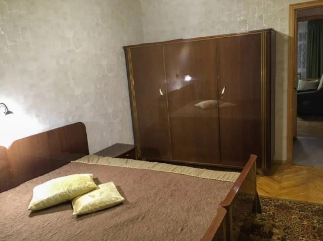 Довгострокова оренда 2 кімнатної квартири Гвардійців-Широнінців вул. 44б