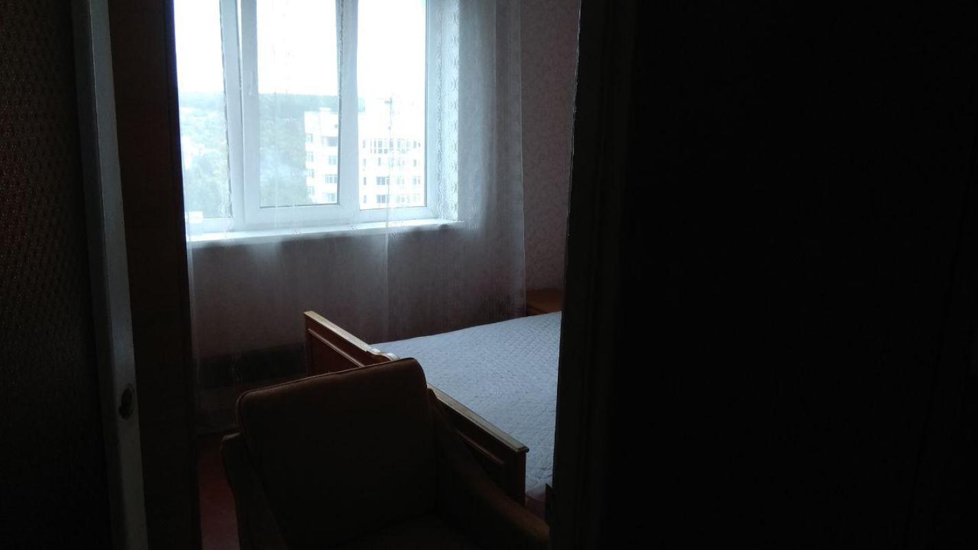 Long term rent 3 bedroom-(s) apartment Liudviga Svobody Avenue 36а