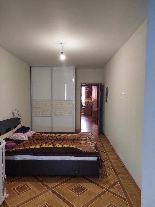 Sale 3 bedroom-(s) apartment 66 sq. m., Akhsarova Street 11а