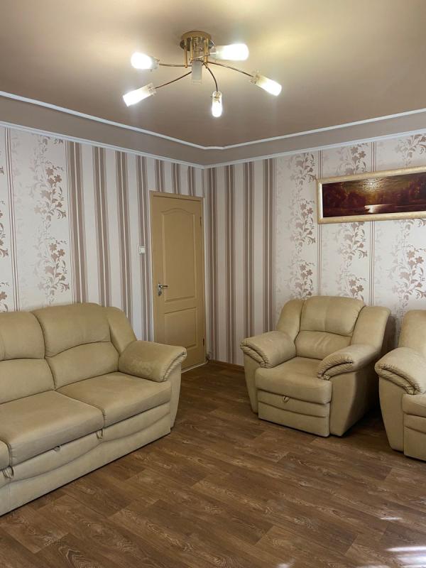 Продаж 4 кімнатної квартири 94 кв. м, Тобольська вул. 31а
