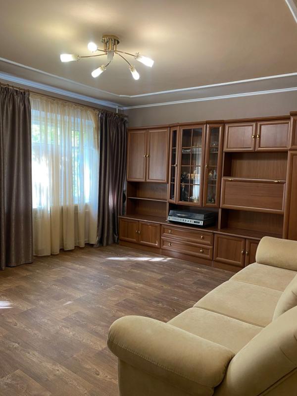 Продаж 4 кімнатної квартири 94 кв. м, Тобольська вул. 31а