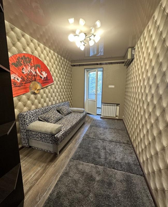 Long term rent 3 bedroom-(s) apartment 23 Serpnya Street 2