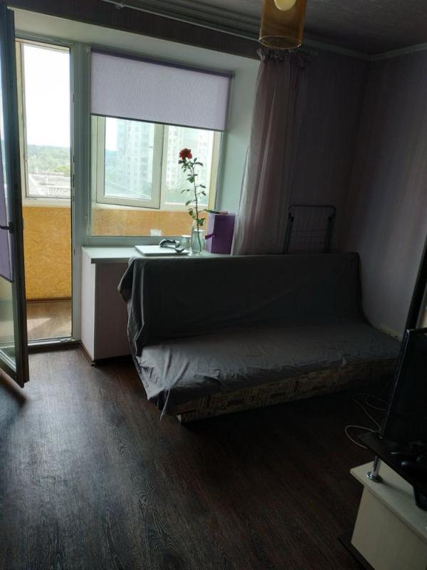 Long term rent 1 bedroom-(s) apartment Derevyanka Street 48