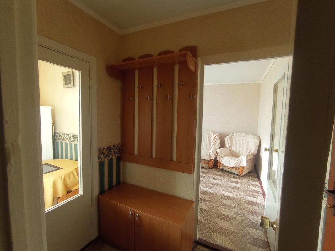 Long term rent 1 bedroom-(s) apartment Bolharsky Lane 3