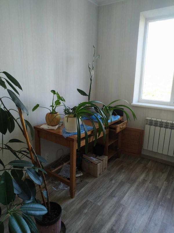 Продажа 3 комнатной квартиры 70 кв. м, Ушакова ул. 8а