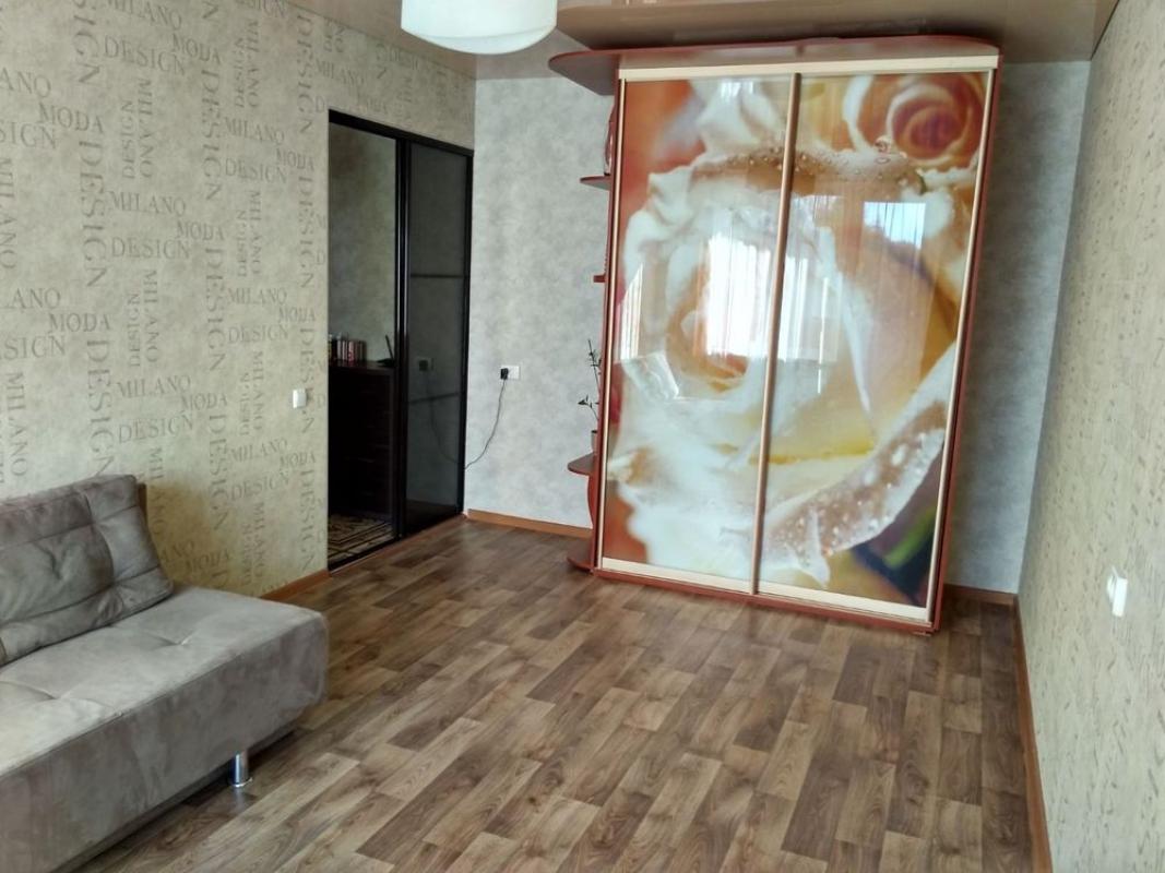 Sale 1 bedroom-(s) apartment 33 sq. m., Hvardiytsiv-Shyronintsiv Street 79