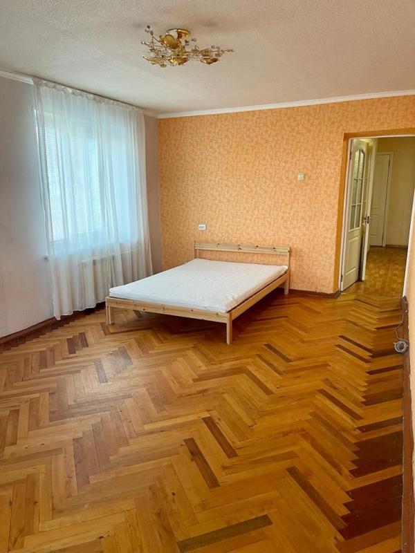 Продажа 2 комнатной квартиры 63 кв. м, Петра Григоренко просп. (Маршала Жукова) 37
