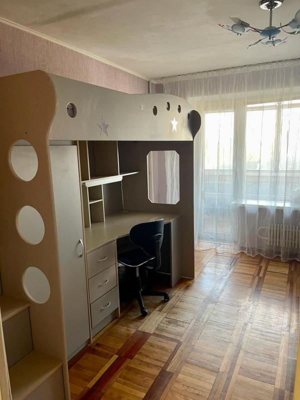 Продаж 2 кімнатної квартири 63 кв. м, Петра Григоренка просп. (Маршала Жукова) 37