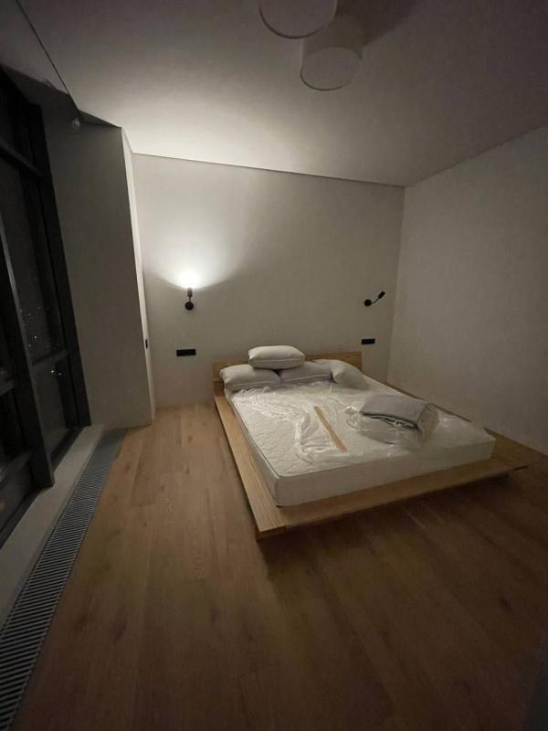 Sale 4 bedroom-(s) apartment 122 sq. m., Truskavetska Street 6а