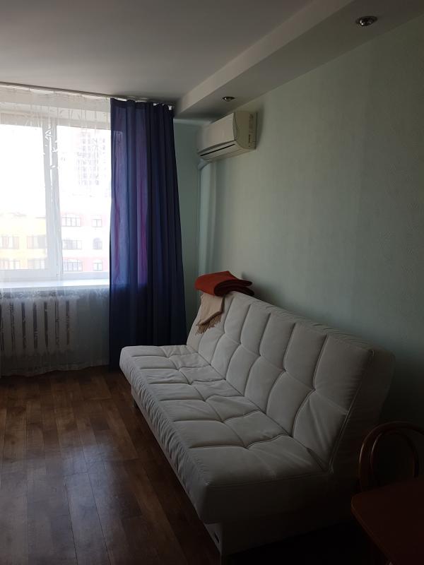 Long term rent 1 bedroom-(s) apartment Viacheslava Chornovola Street 20
