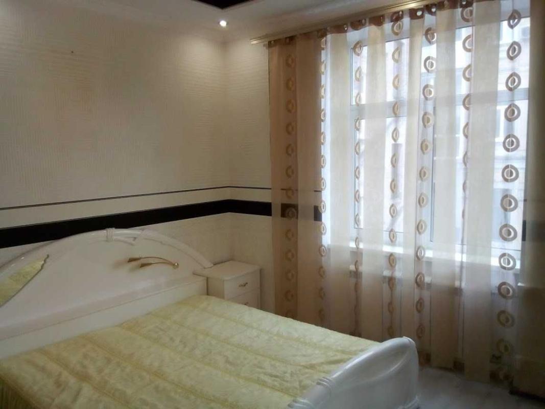 Long term rent 1 bedroom-(s) apartment Zolotovoritska Street 8/4