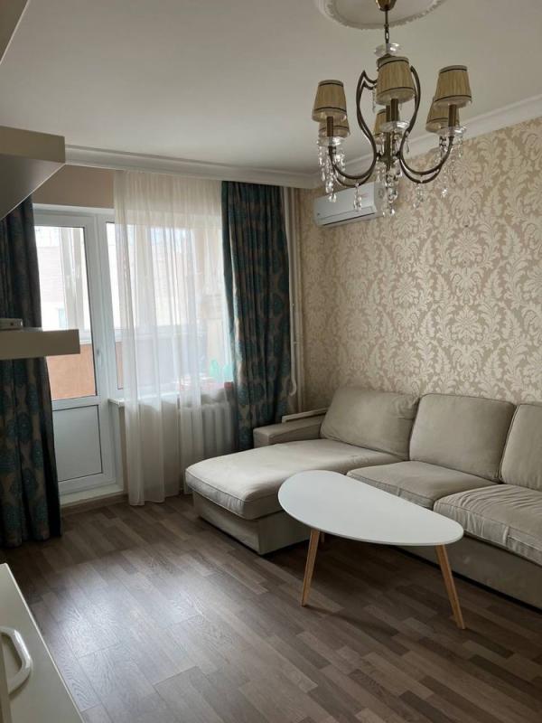 Sale 3 bedroom-(s) apartment 100 sq. m., Urlivska Street 38