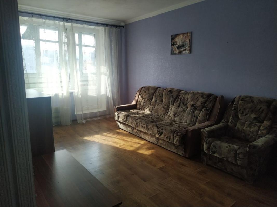 Sale 2 bedroom-(s) apartment 46 sq. m., Hvardiytsiv-Shyronintsiv Street 73