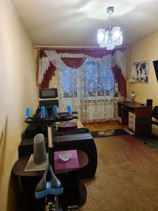 Long term rent 1 bedroom-(s) apartment Peremohy Avenue 48