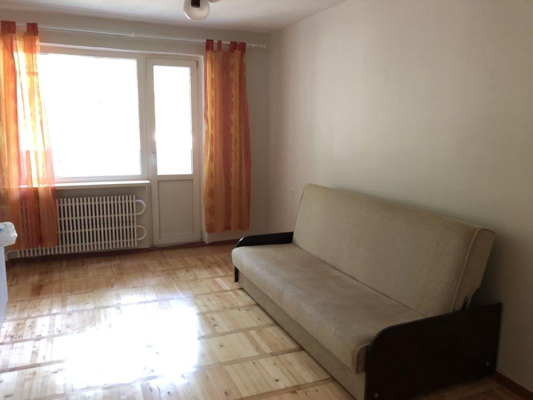 Sale 1 bedroom-(s) apartment 35 sq. m., Heroiv Pratsi Street 20б